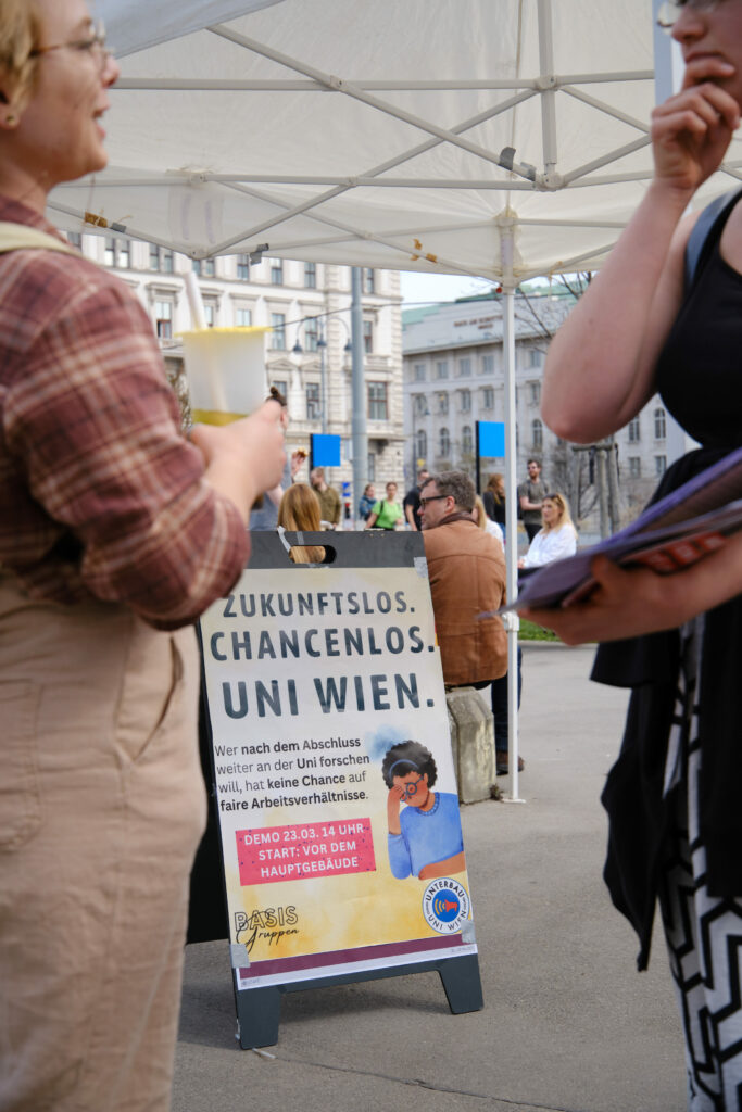 "Zukunftslos. Chancenlos. Uni Wien" (Foto Florian Albert)